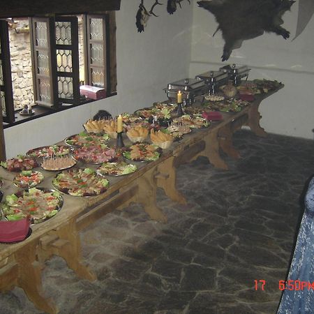 Penzion Hrad Frydek-Mistek Bagian luar foto