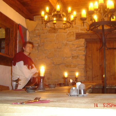 Penzion Hrad Frydek-Mistek Bagian luar foto